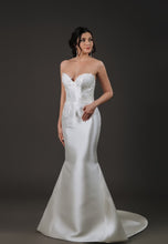 Load image into Gallery viewer, Helen Gown