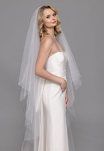 Load image into Gallery viewer, Marilyn - Chapel Veil
